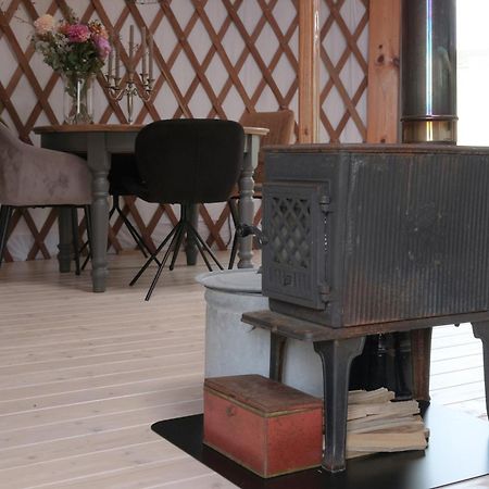 Veenwoudsterwal Yurt Klyndobbe Bed & Breakfast エクステリア 写真